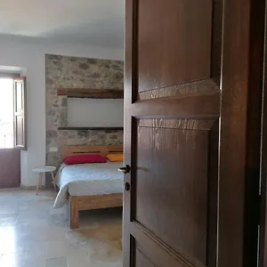 Deiana Couette-café Santu Lussurgiu